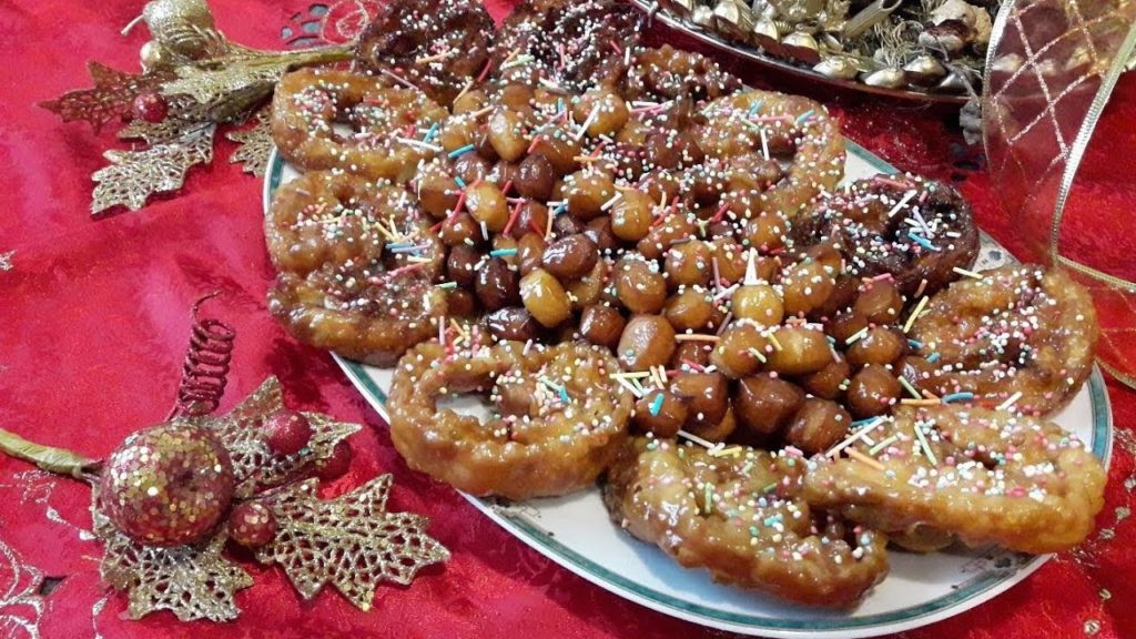 Struffoli cartellate dolci natalizi